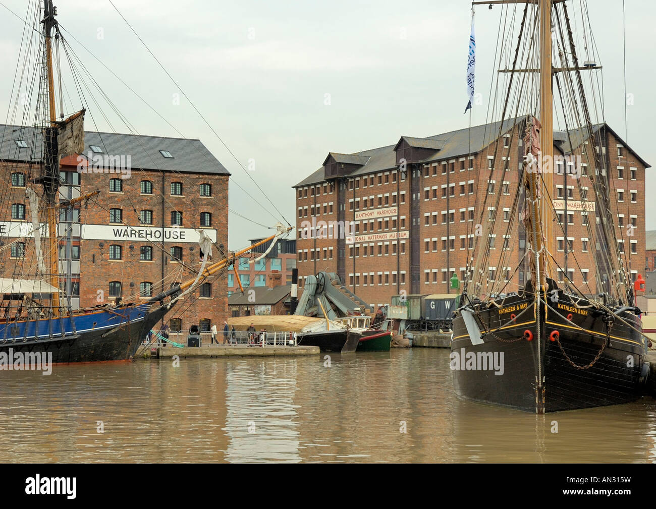 Earl of pembroke boat hires stock photography and images Alamy