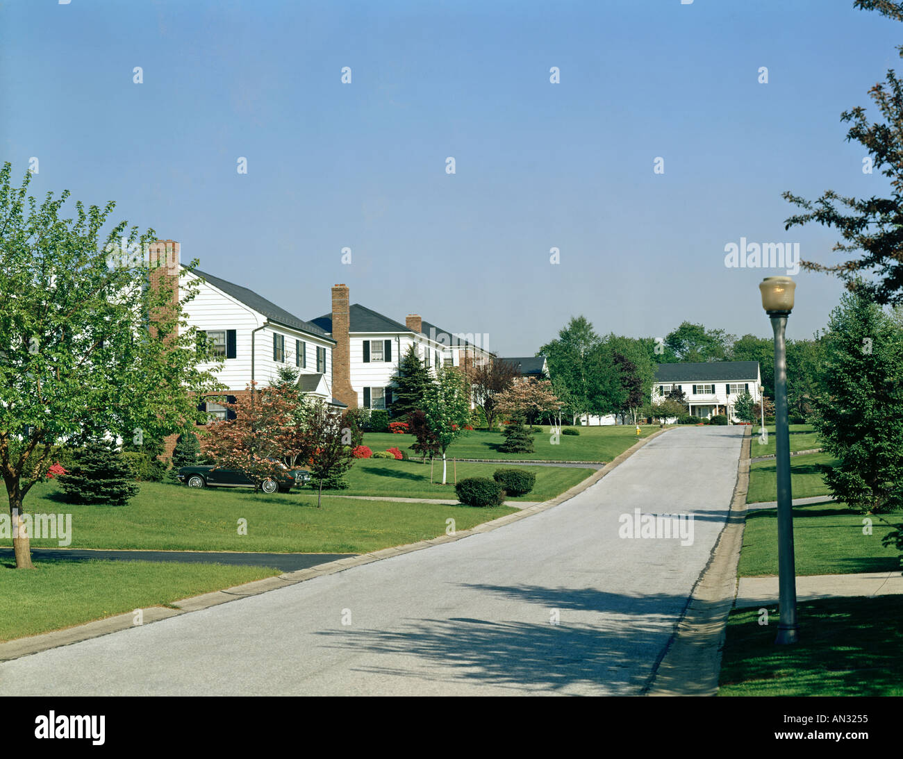 Upscale residential area hi-res stock photography and images - Alamy