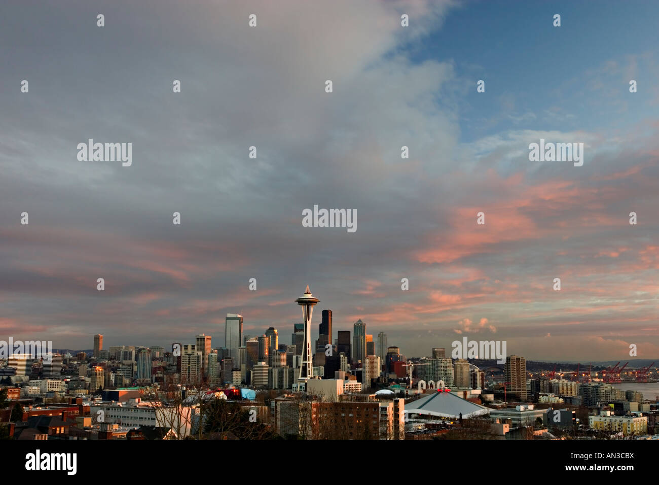Seattle skyline from Kery park, Queen Anna hill Stock Photo - Alamy