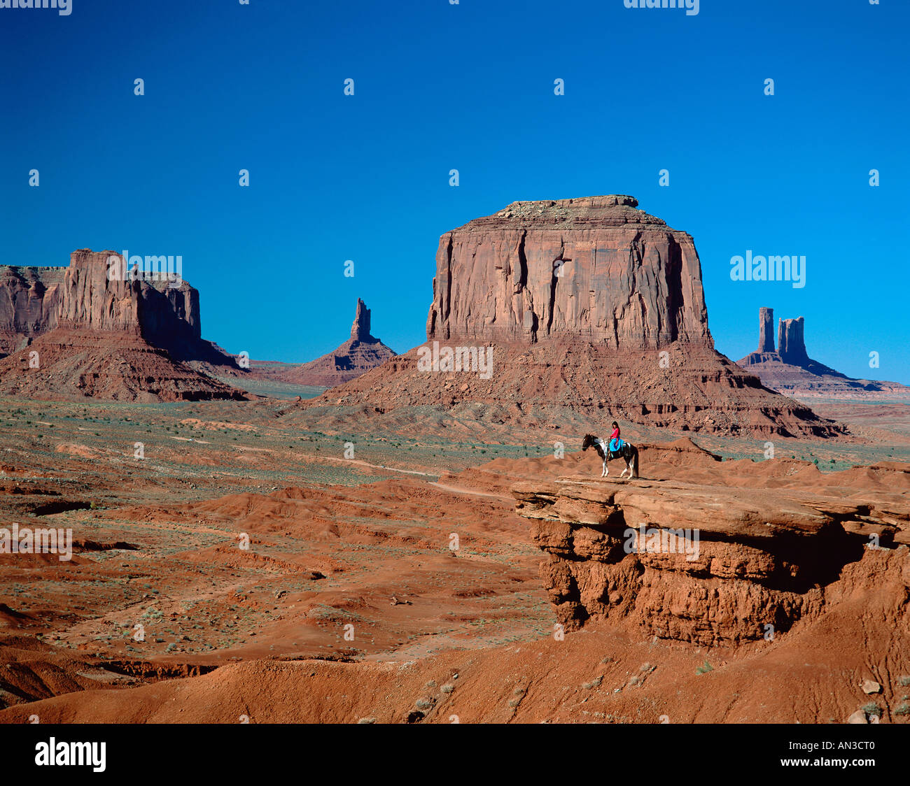 Navajo indian on horse hi-res stock photography and images - Alamy