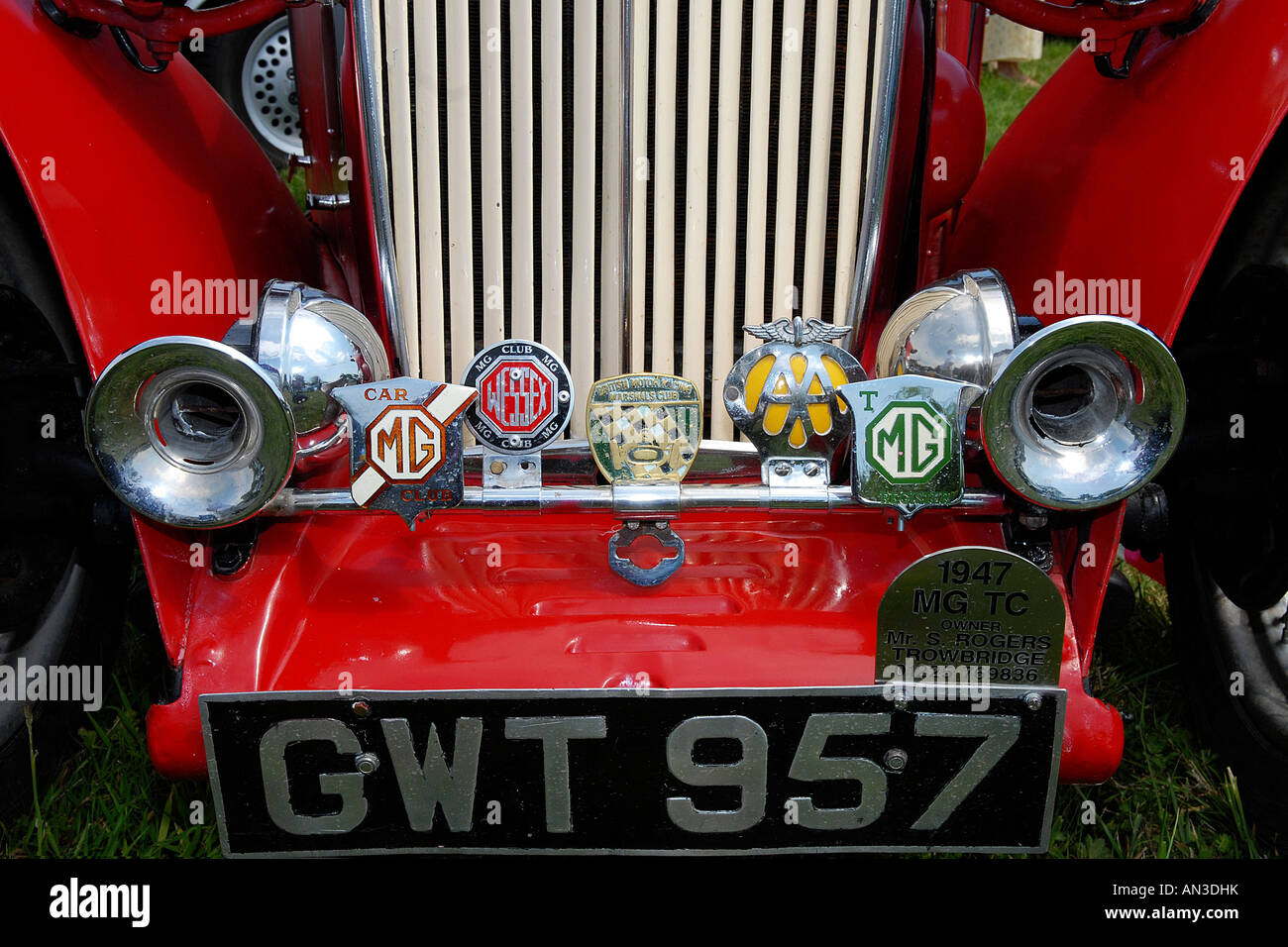 pic martin phelps 02 07 06 calne atwell wilson motor museum car show mg