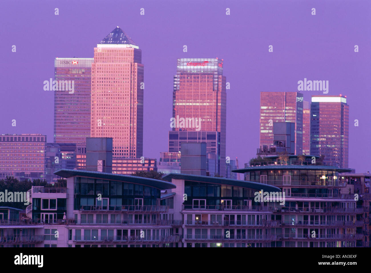 Canary Wharf & Docklands Skyline / Night View, London, England Stock ...