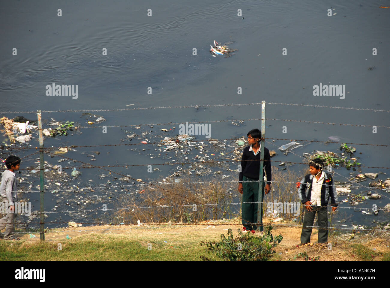 River pollution india hi-res stock photography and images - Alamy