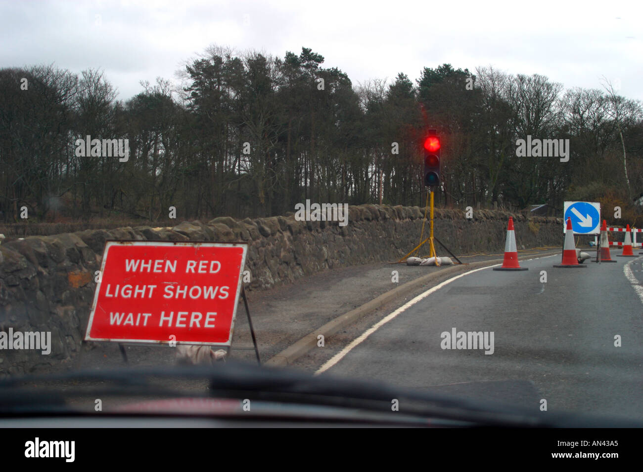 Traffic light red arrow hi-res stock photography and images - Alamy