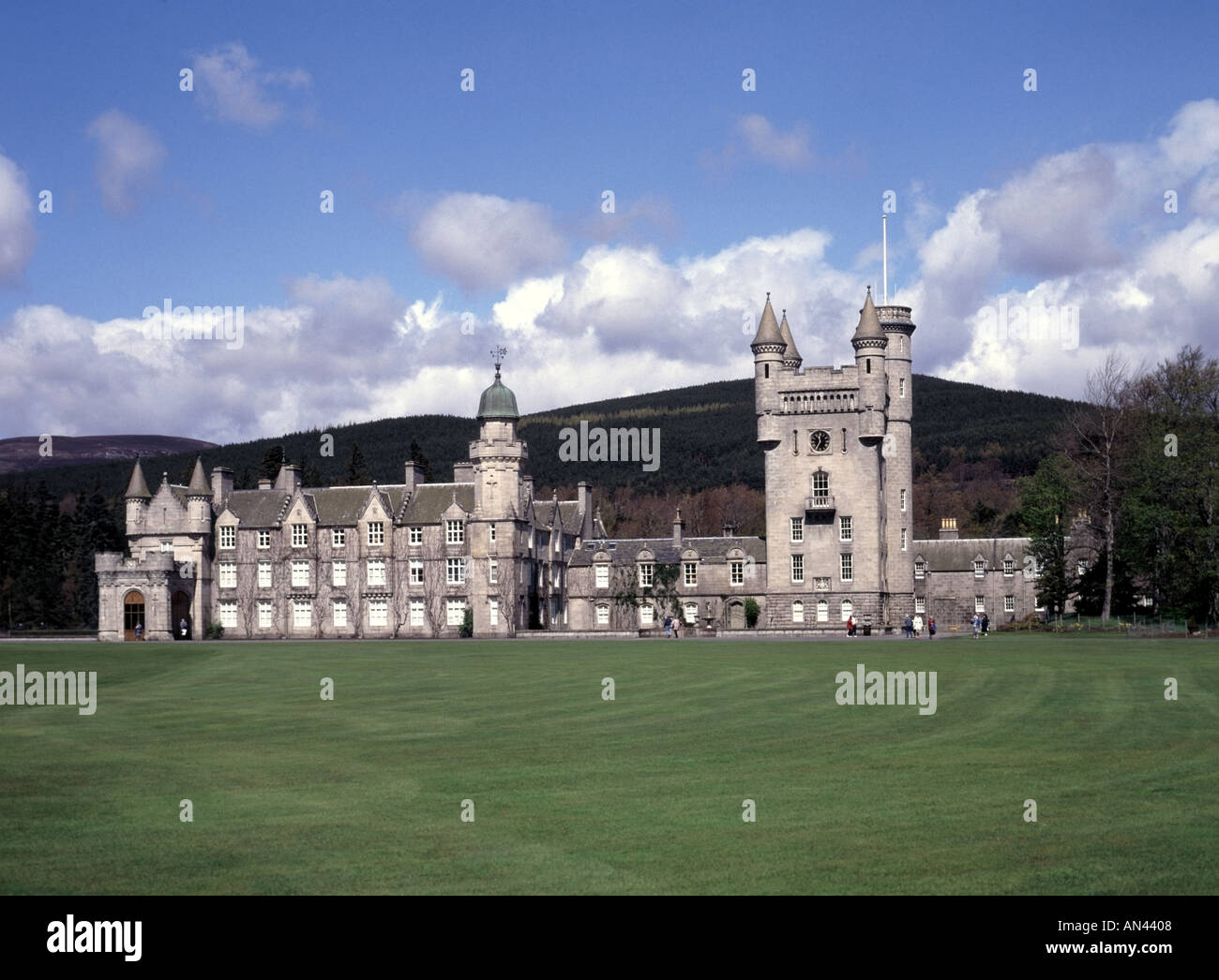 Balmoral Castle Victorian Royal Scottish Baronial Mansion Estate Stock Photo Alamy