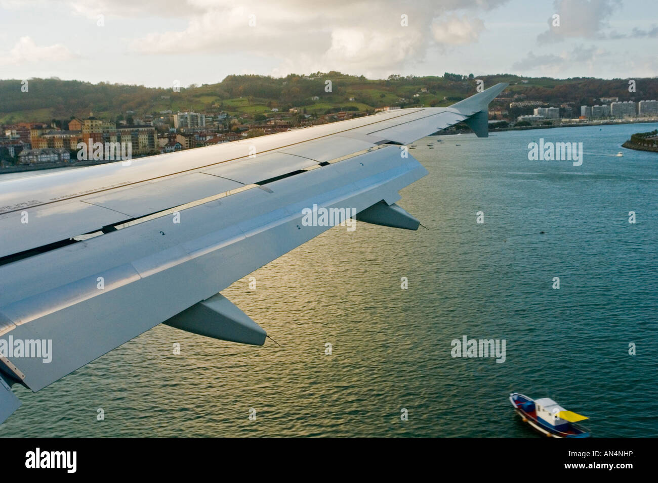 Flaps extended hires stock photography and images Alamy