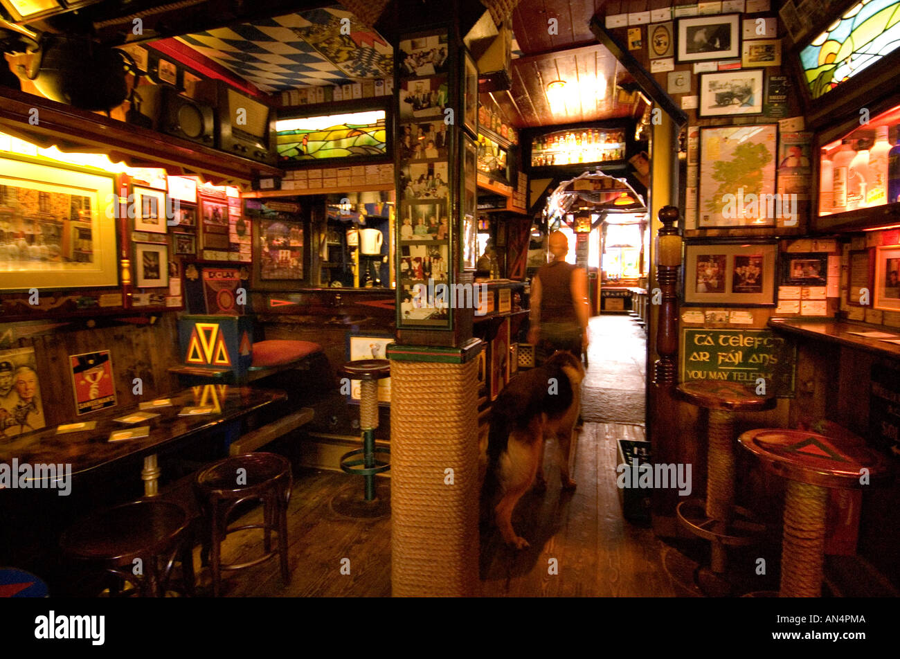 Eugene's Bar, Ennistymon, Co Clare, Ireland Stock Photo 8806601 Alamy