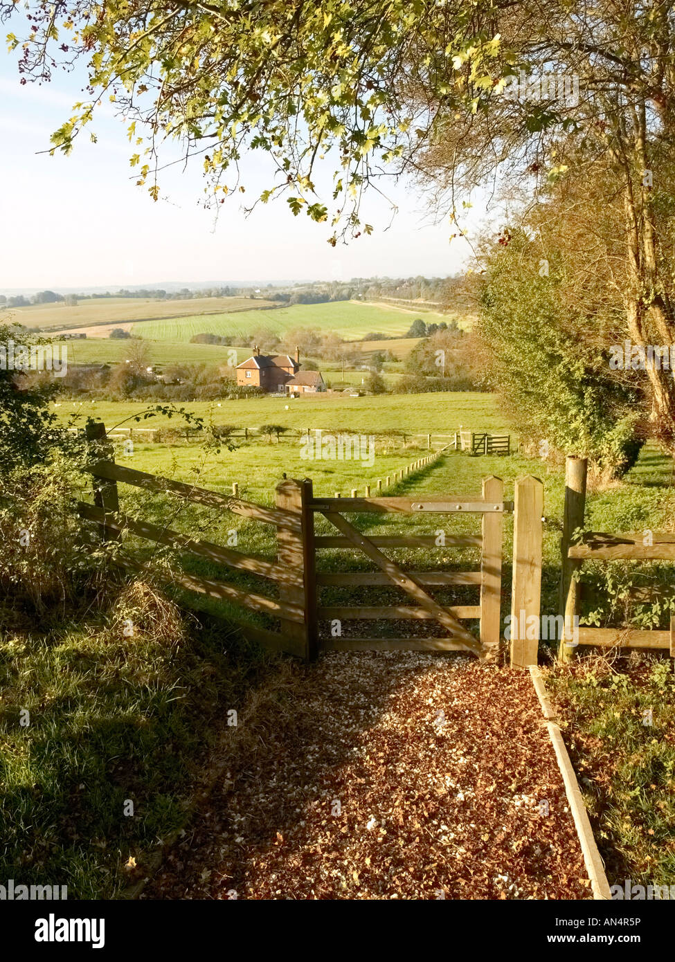 A gate and footpath on the monarchs way long distance footpath ...