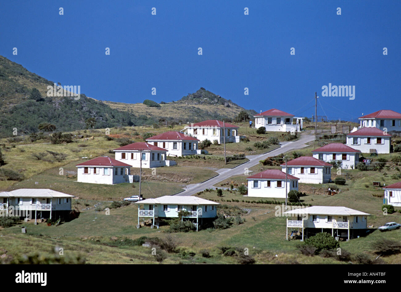 Hillside accomodation hi-res stock photography and images - Alamy