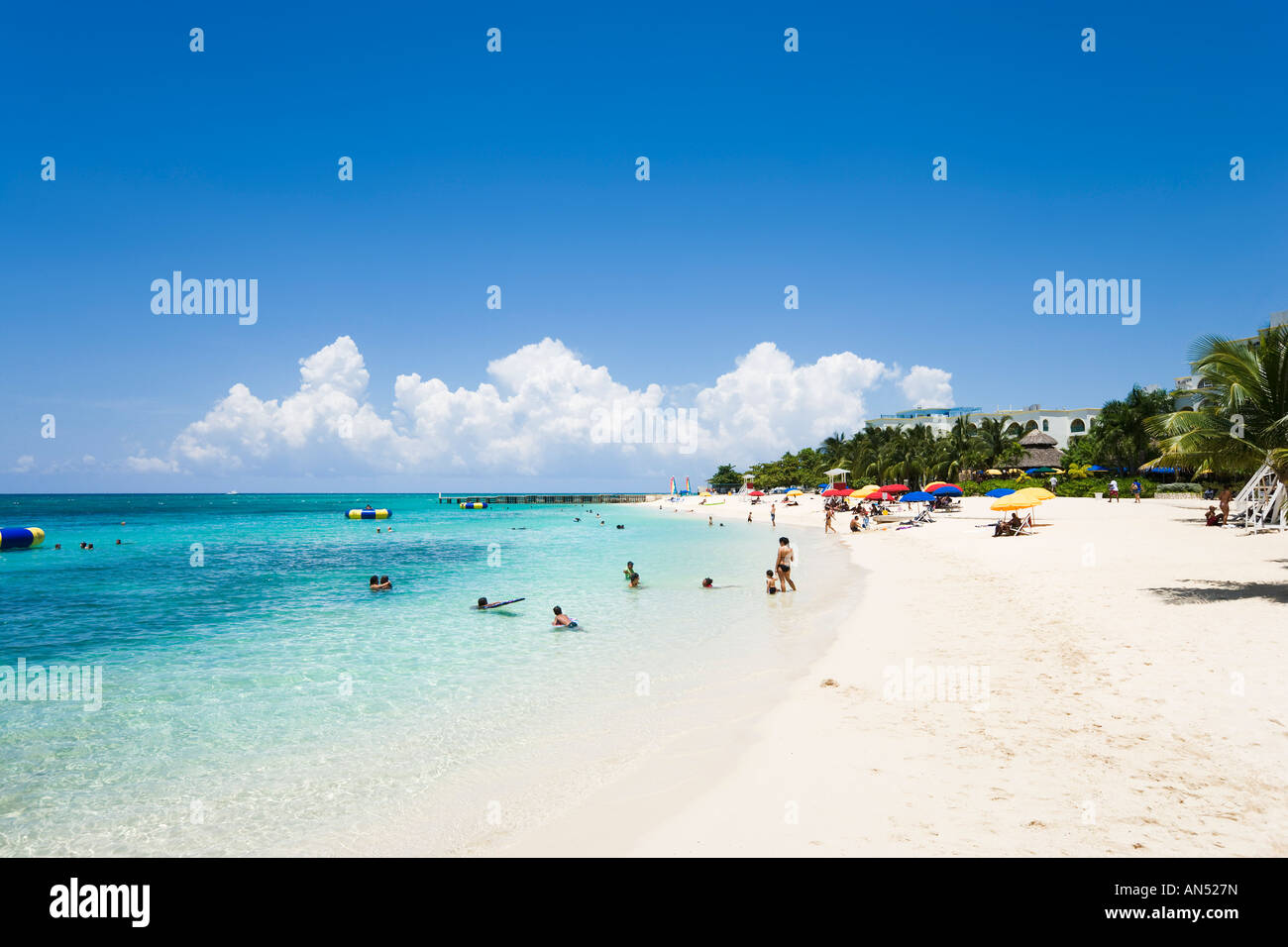 Doctors cave beach jamaica hires stock photography and images Alamy