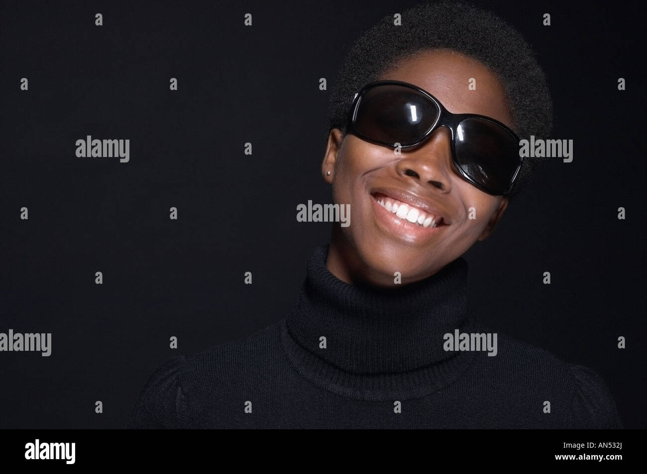 Portrait of African woman wearing sunglasses Stock Photo - Alamy