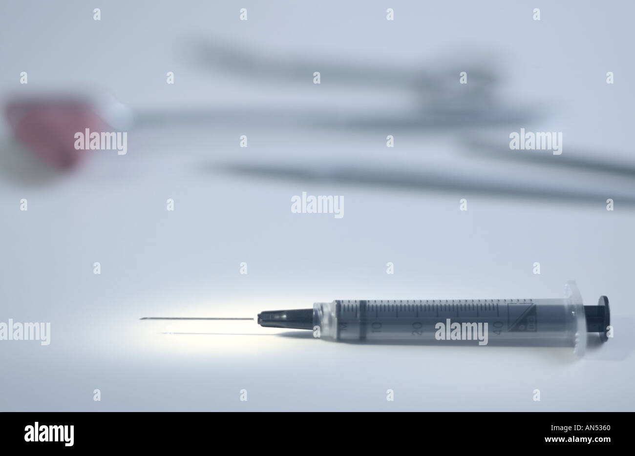 Hypodermic needle and other medical instruments Stock Photo Alamy