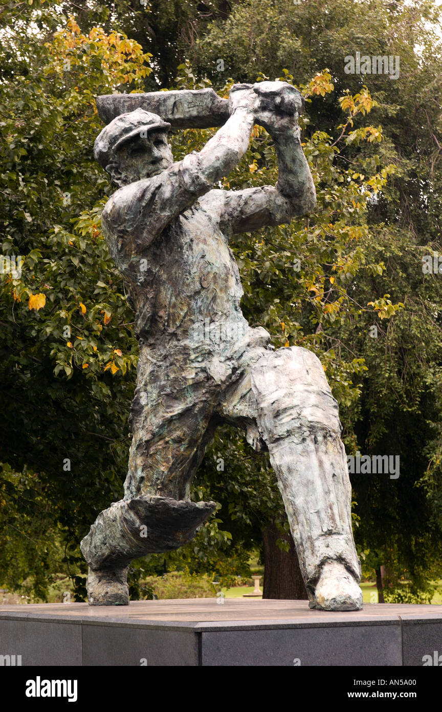 Bradman statue adelaide hires stock photography and images Alamy