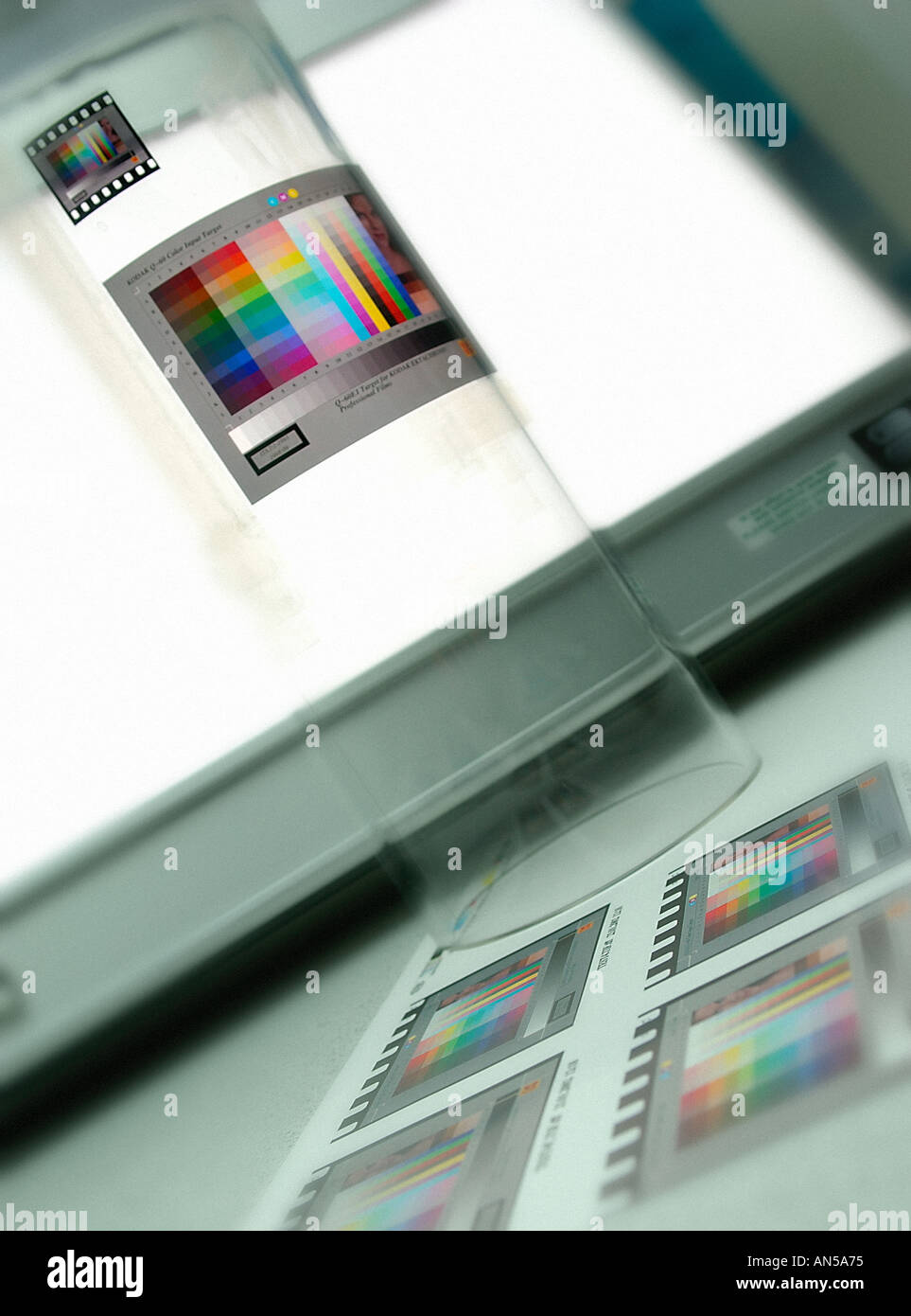 COLOUR CALIBRATION OF DRUM SCANNER USING KODAK TEST TRANSPARENCY Stock
