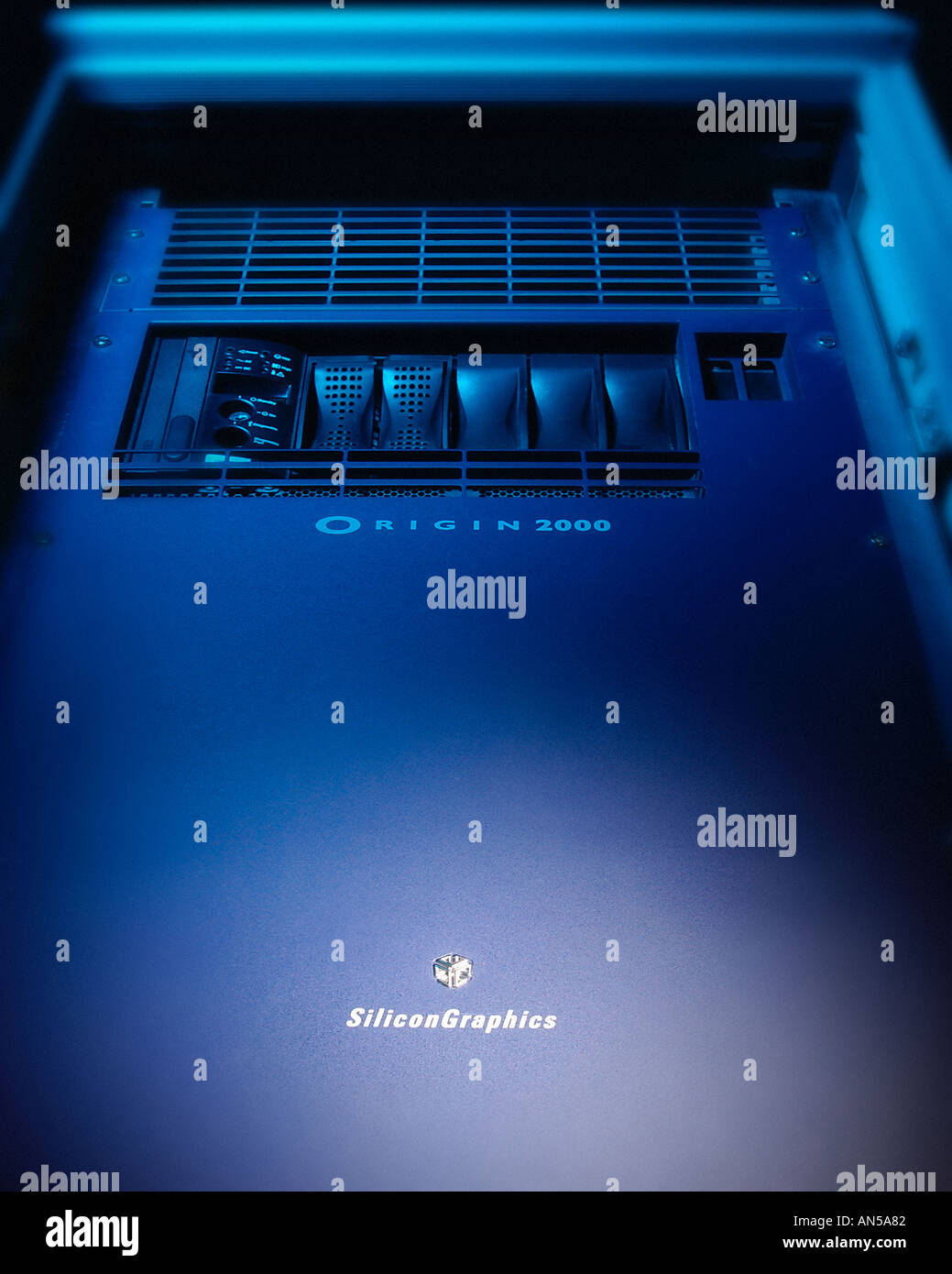 SILICON GRAPHICS ORIGIN 2000 COMPUTER Stock Photo - Alamy