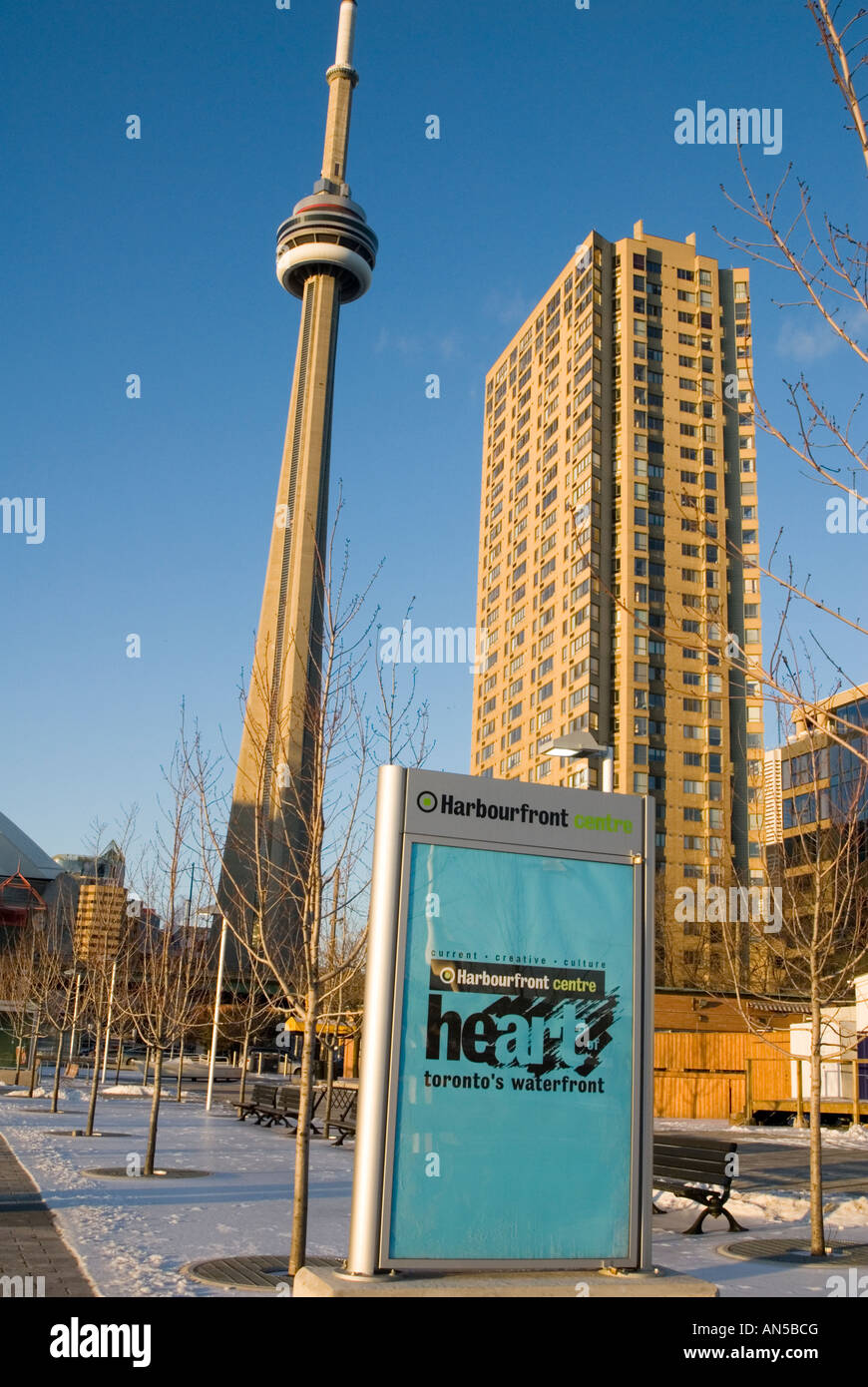 Toronto harbour hi-res stock photography and images - Alamy
