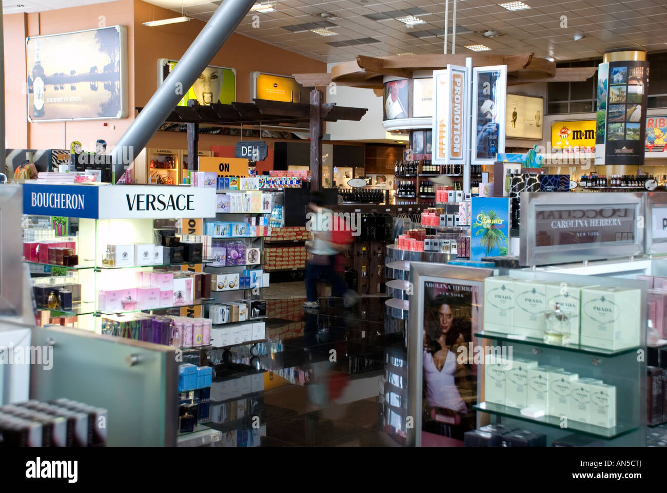 dutyfree store, johannesburg international airport, south africa Stock
