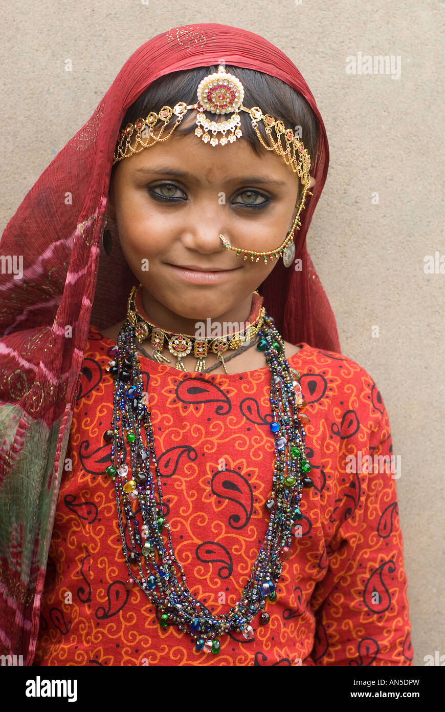 Portrait of a smiling gypsy girl from Rajasthan, India Stock Photo Alamy