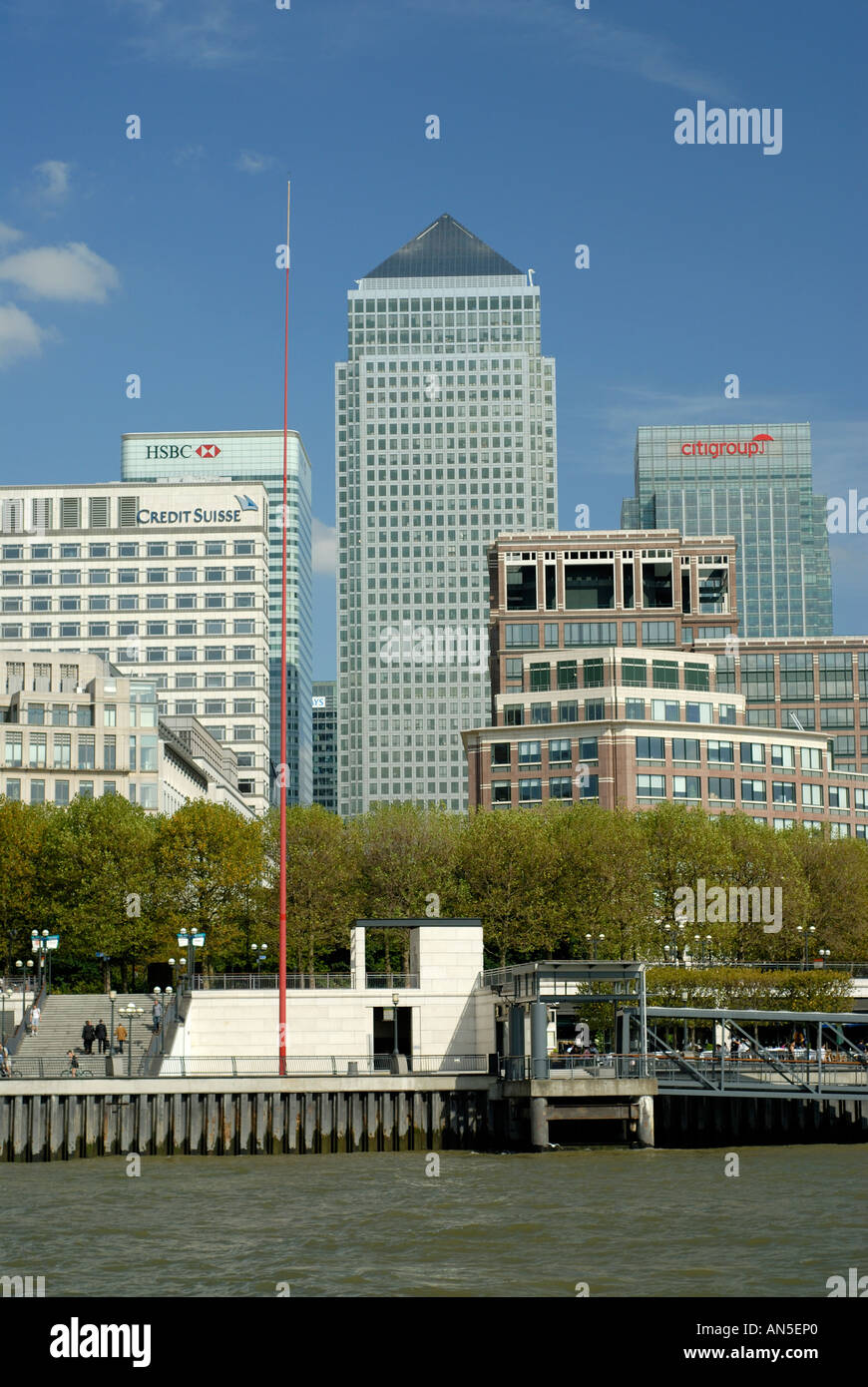 1 canary wharf hi-res stock photography and images - Alamy