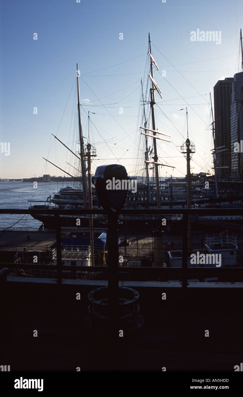 Lightship lens hires stock photography and images Alamy