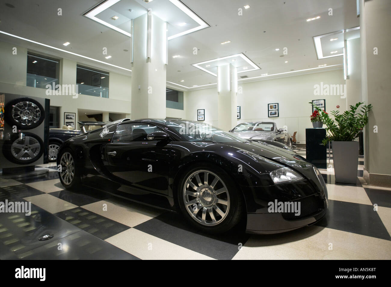 Bugatti Veyron supercar in London showroom window Stock Photo - Alamy