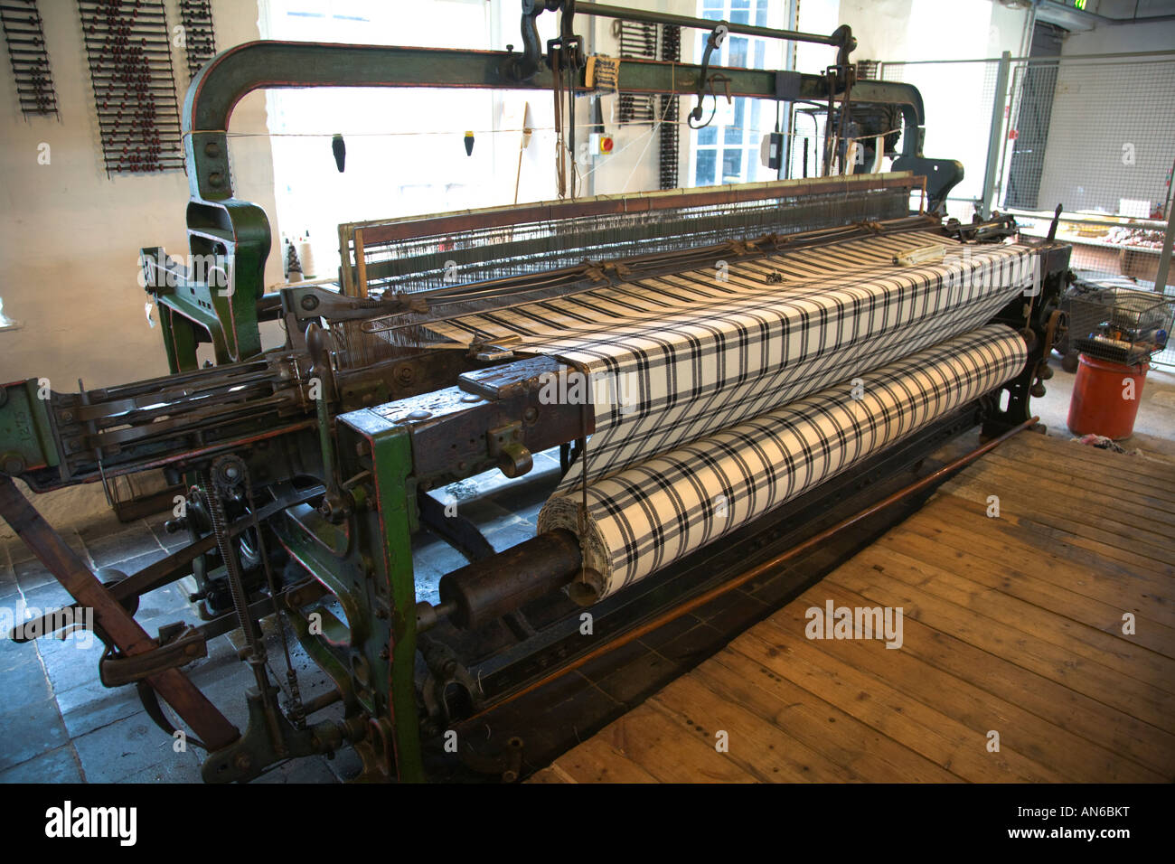 National Wool Museum Llandysul Wales weaving machine Stock Photo Alamy