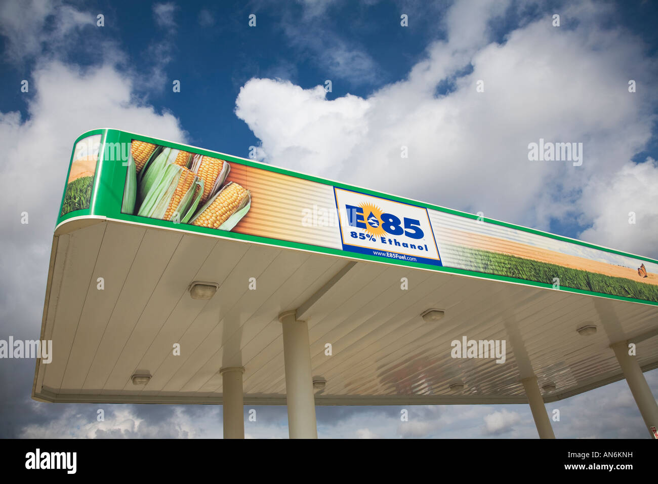 ILLINOIS Elizabeth Sign for E85 gasoline at service station alternative energy and type of automotive fuel Stock Photo