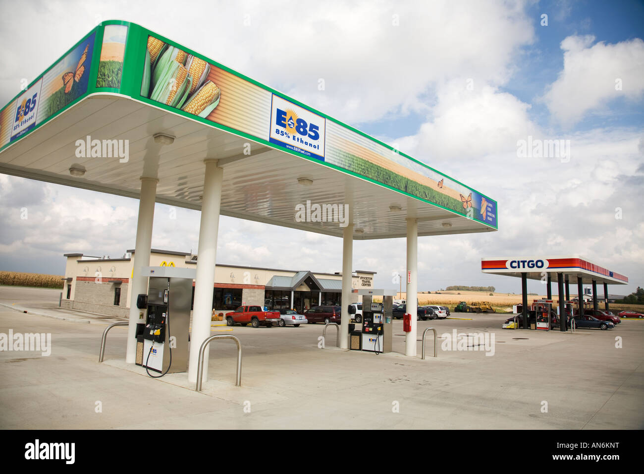ILLINOIS Elizabeth E85 gasoline pump at service station alternative energy and regular gasoline options Citgo station corn field Stock Photo