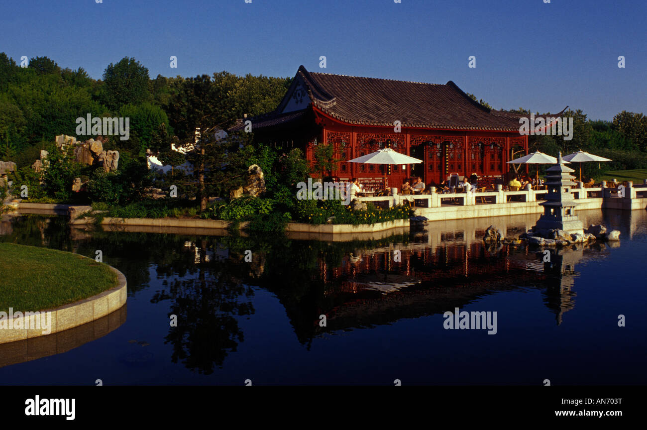 Berlin. Chinesischer Garten. Chinese Garden. Garden of the Regained
