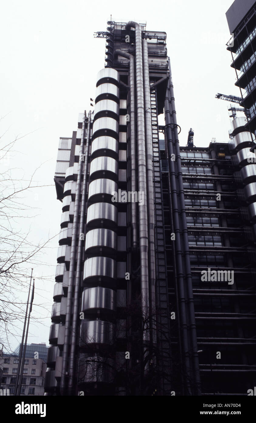 Lloyds Of London Modern Office Buildings Financial District London ...