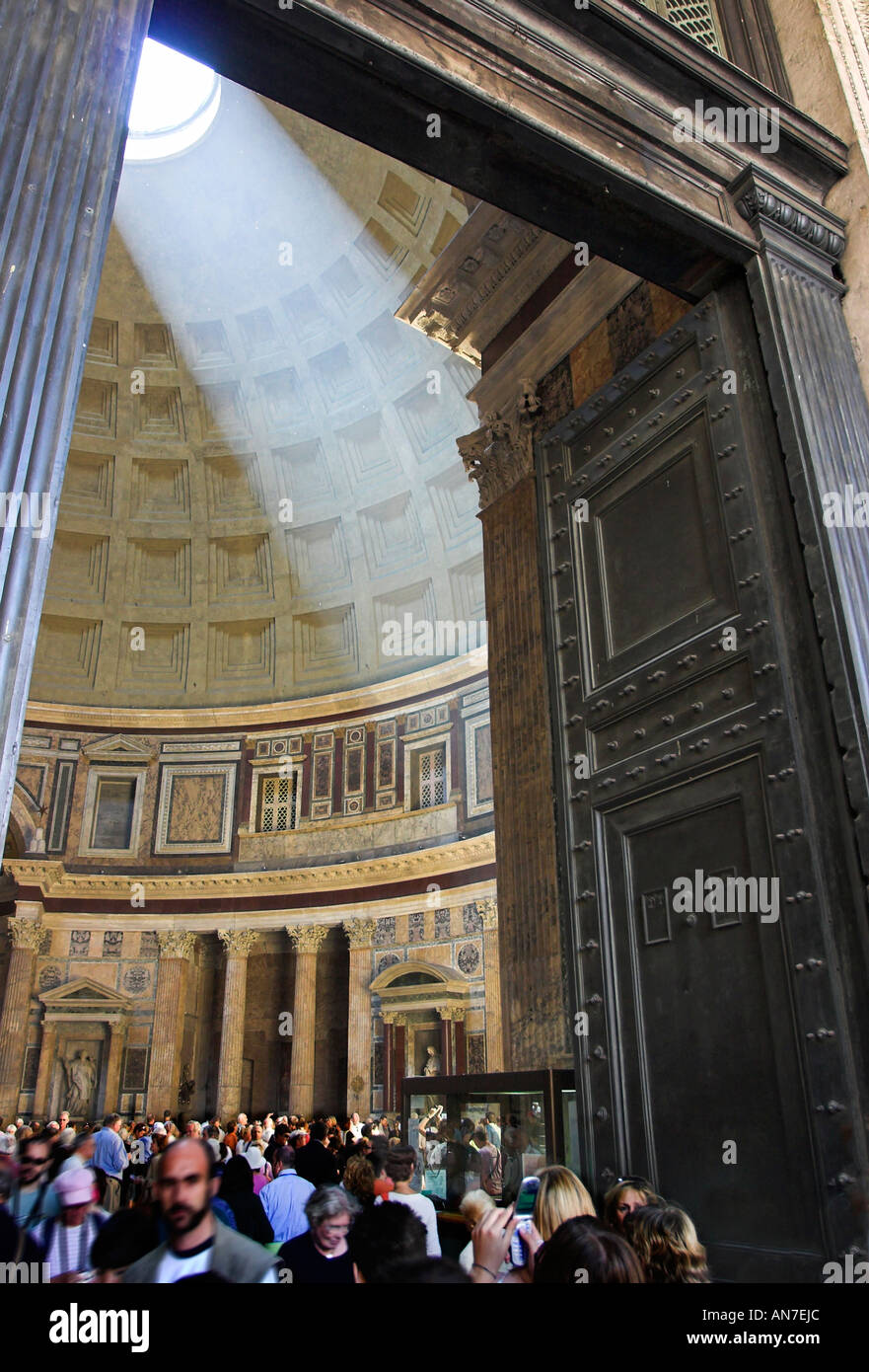 Pantheon door rome hi-res stock photography and images - Alamy