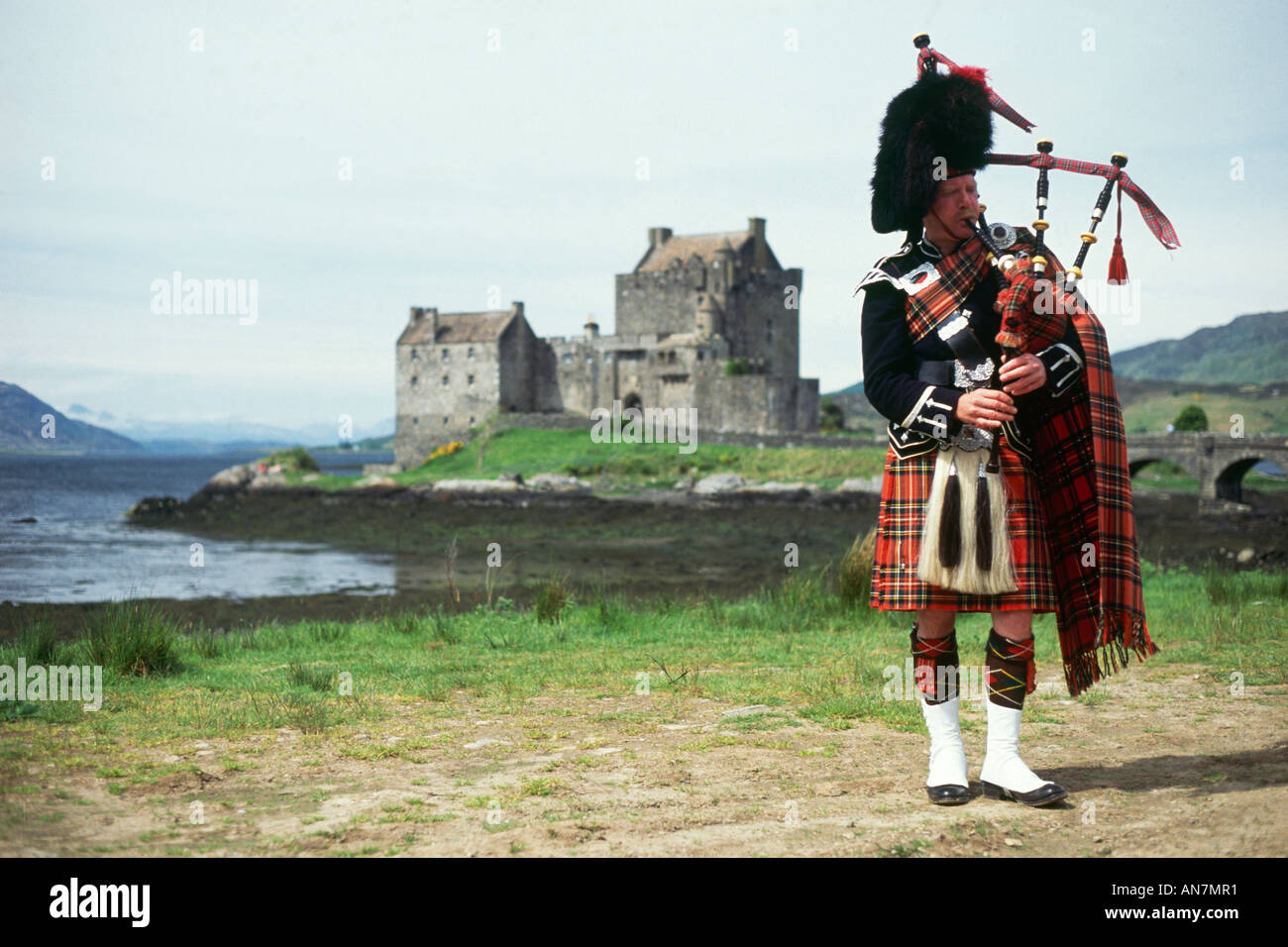 A Lone Piper Stock Photos & A Lone Piper Stock Images - Alamy