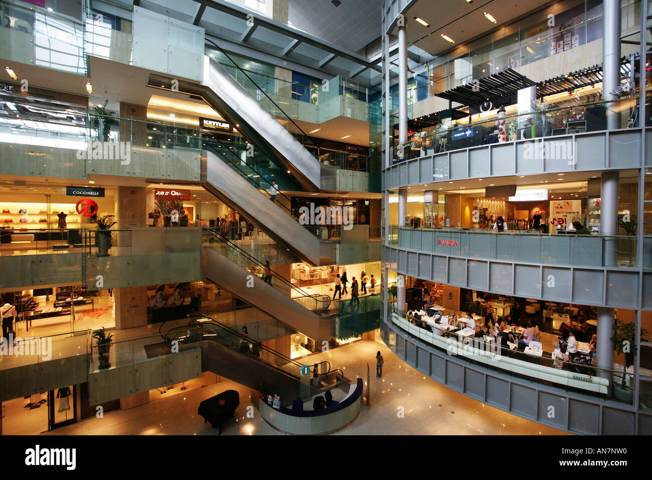 SGP, Singapore: Paragon Centre Shopping Mall Stock Photo - Alamy