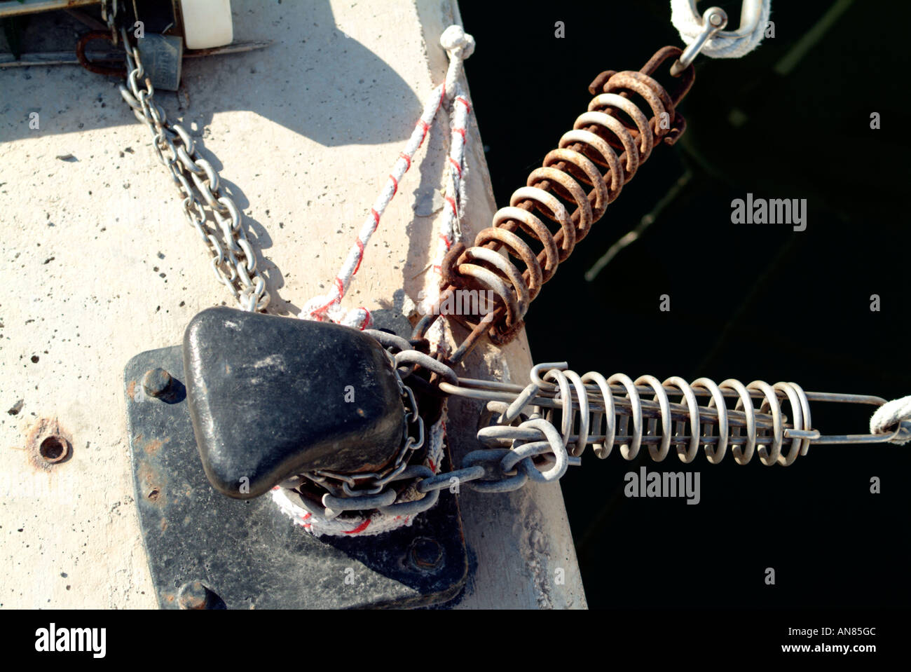 boat mooring springs Stock Photo Alamy