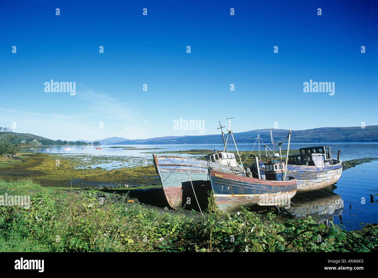 Abandoned fishing boats at Salen Isle of Mull Stock Photo - Alamy
