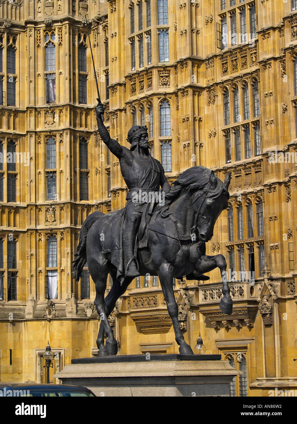 Statue of Richard the Lionheart (1860) by Marochetti Houses of Parliament London Stock Photo