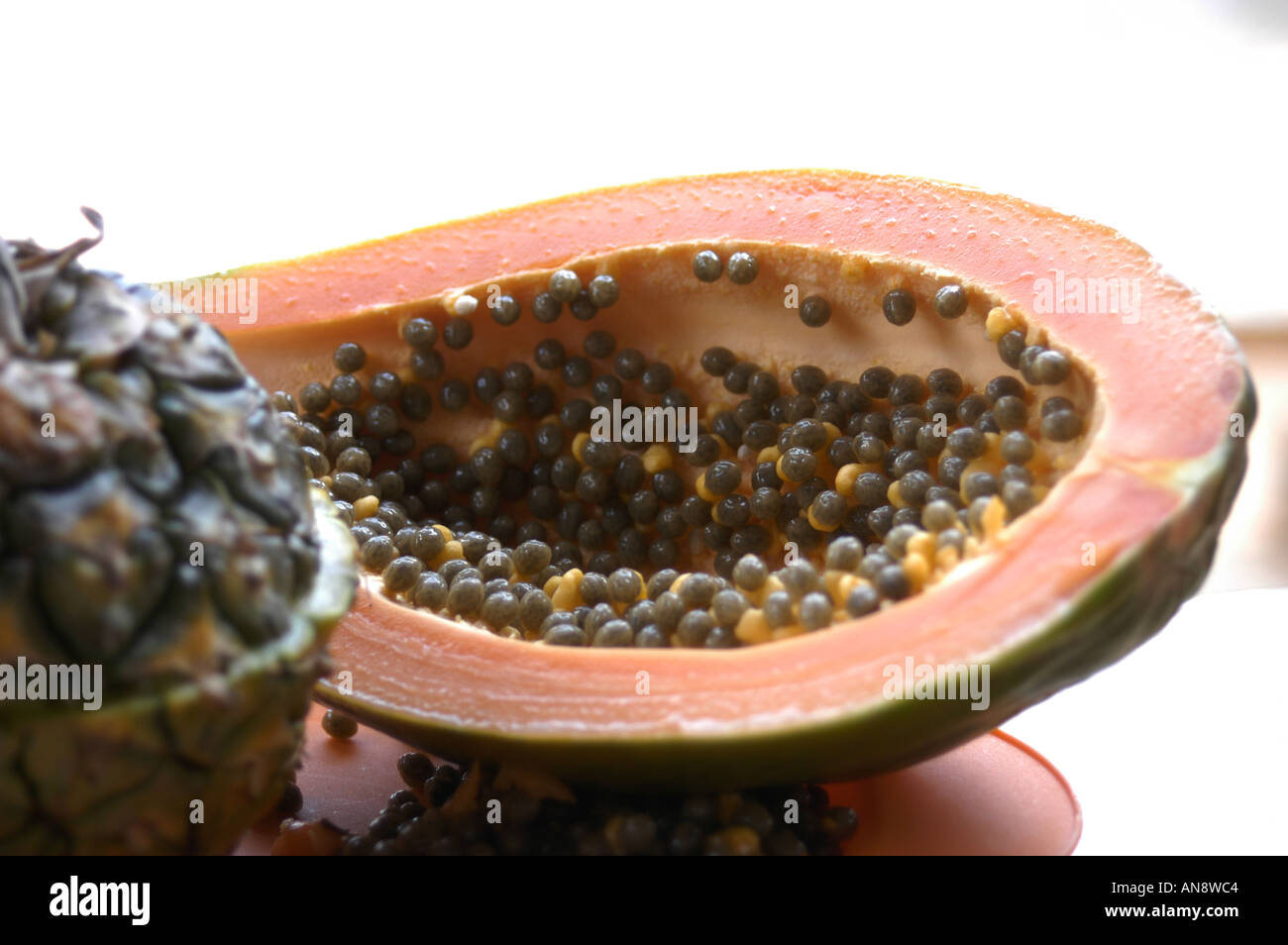 Papya hi-res stock photography and images - Alamy