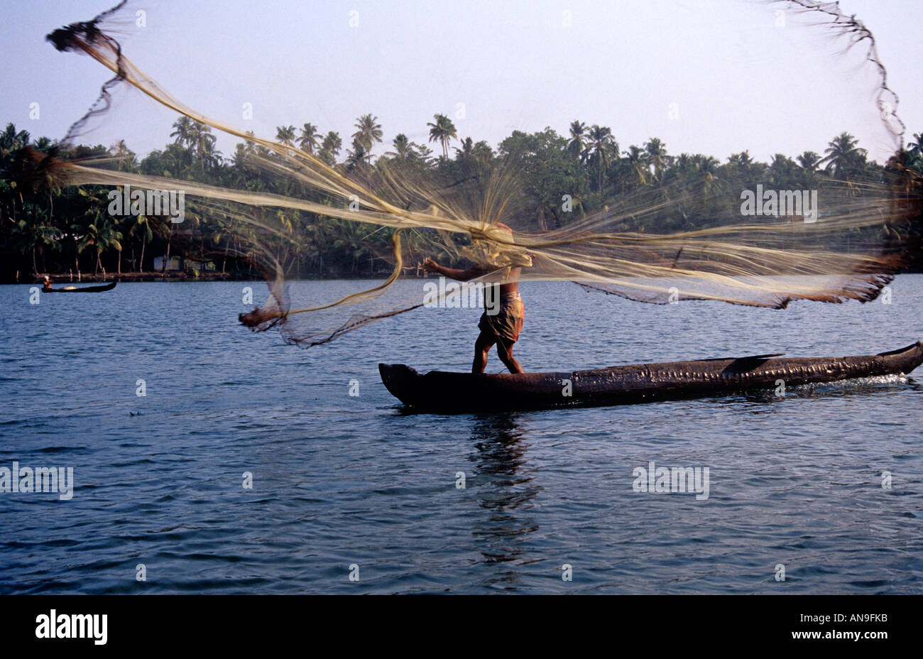 THROWNET FISHING KERALA Stock Photo - Alamy