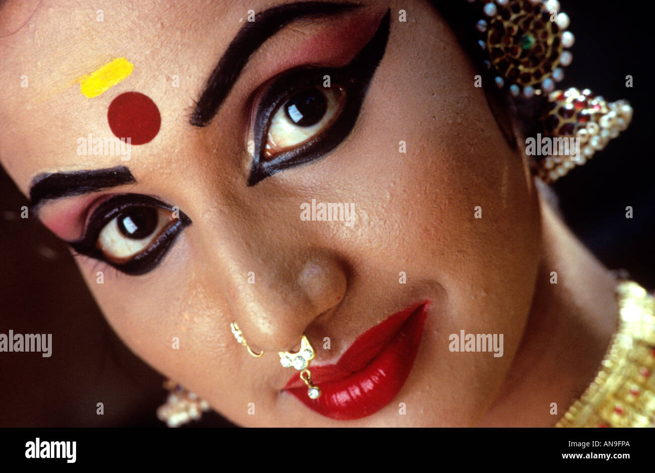 MOHINIYATTAM THE TRADITIONAL DANCEFORM OF KERALA Stock Photo - Alamy