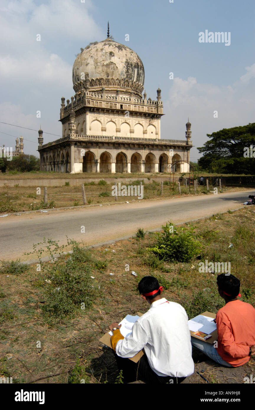 Qutab shahi tombs hi-res stock photography and images - Alamy