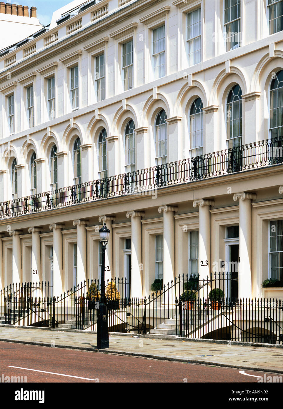 Regency Houses In Regents Park London Uk Stock Photo Alamy