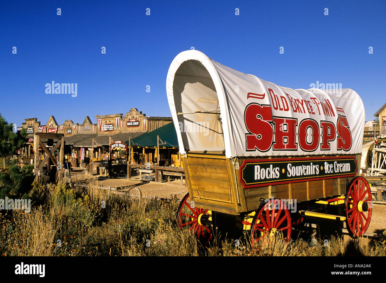Covered wagon tourist hires stock photography and images Alamy