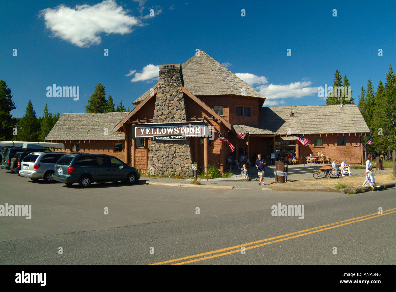 Yellowstone shopping hires stock photography and images Alamy