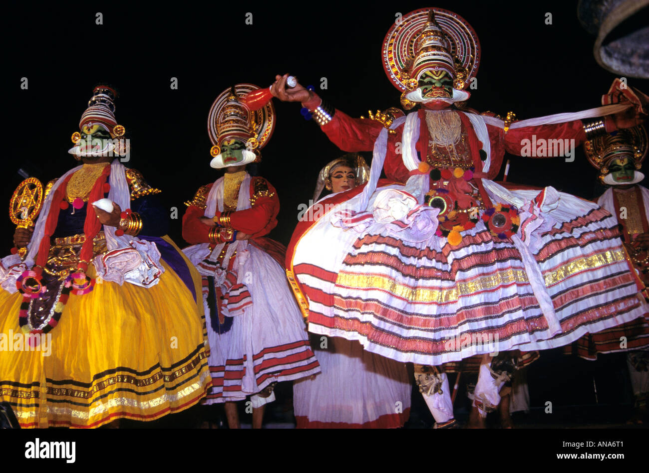 KATHAKALI A TRADITIONAL DANCEFORM OF KERALA Stock Photo Alamy
