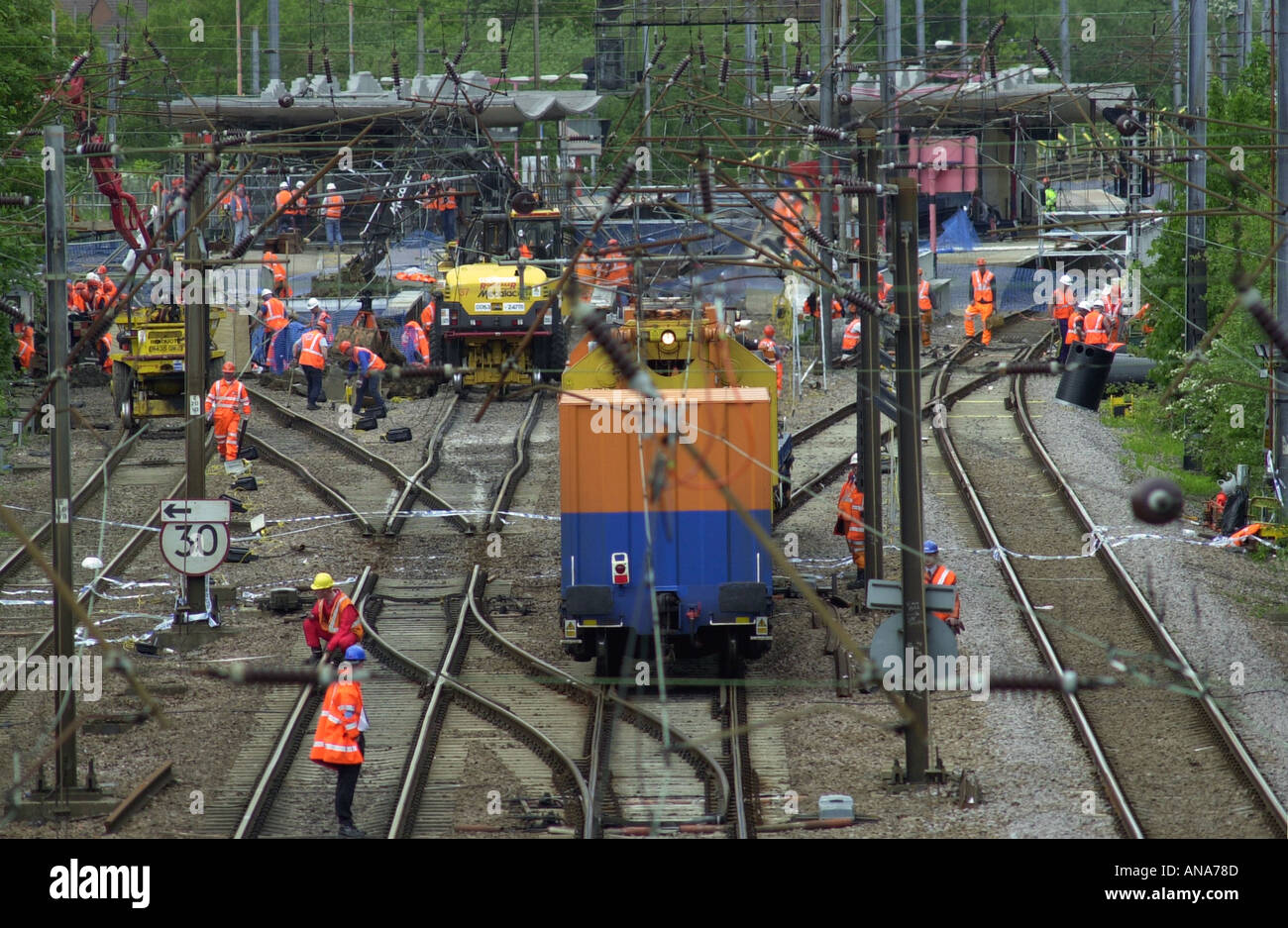 Potters bar railway station hires stock photography and images Alamy