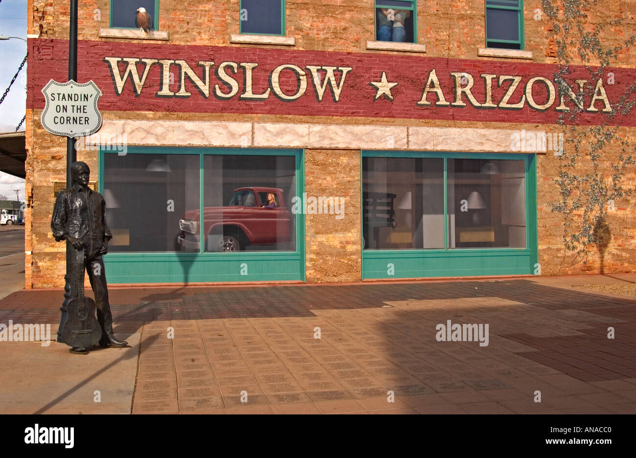 Standing on the corner in winslow arizona hires stock photography and