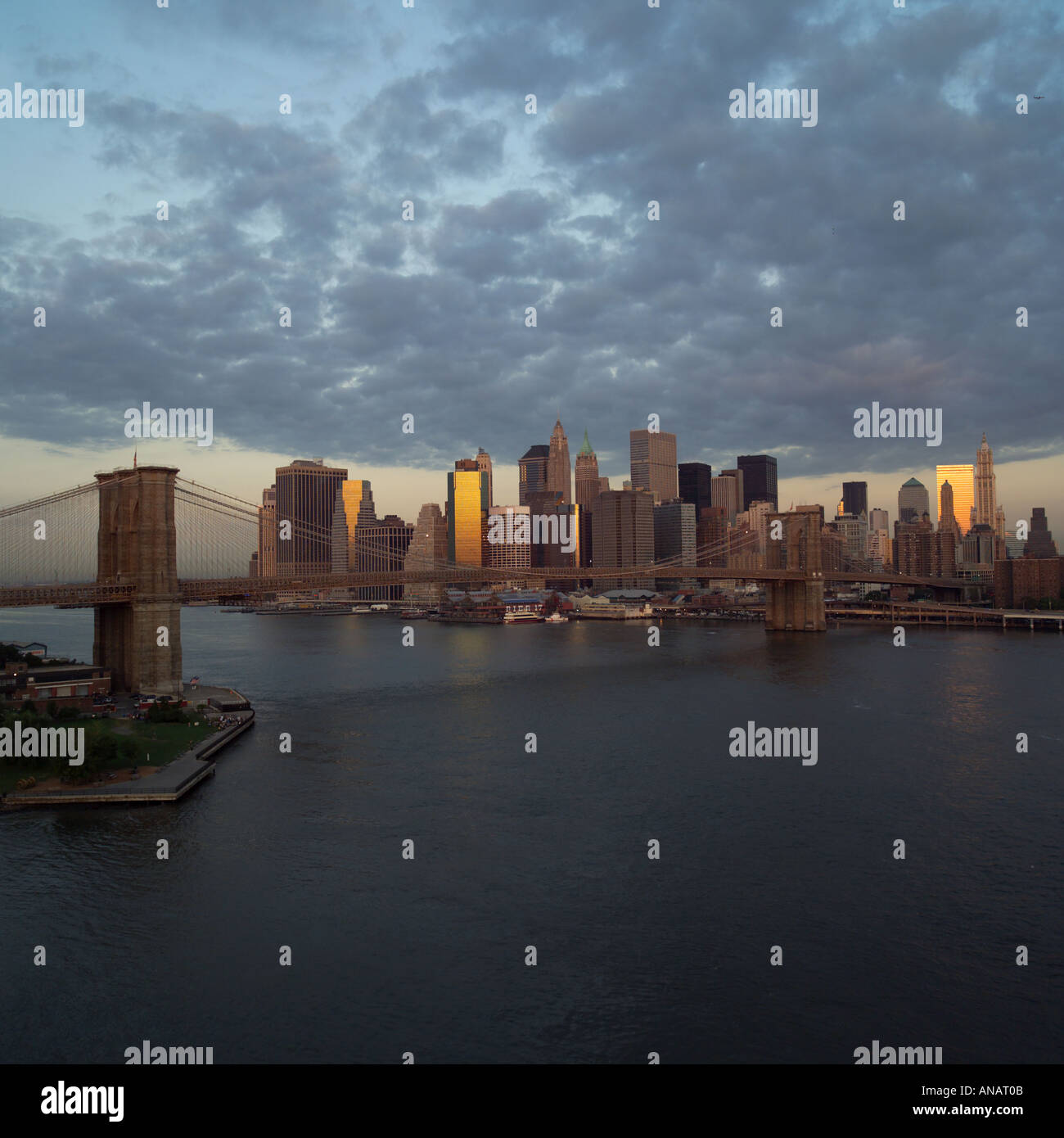 Nyc sunrises hi-res stock photography and images - Alamy