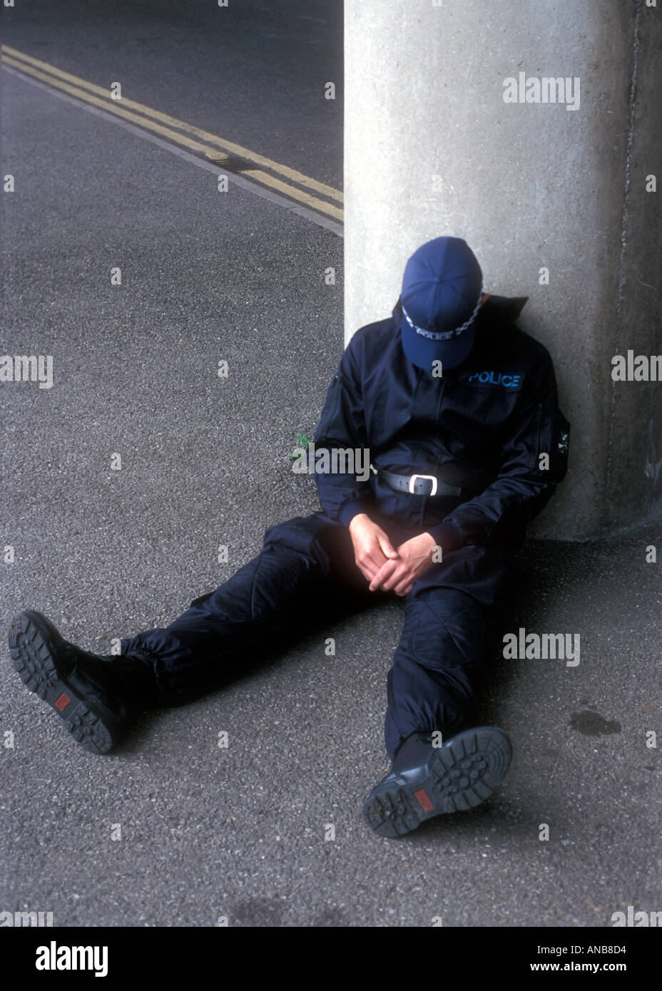 MANDATORY CREDIT MICHAEL CRAIG Sleeping policeman http www michael