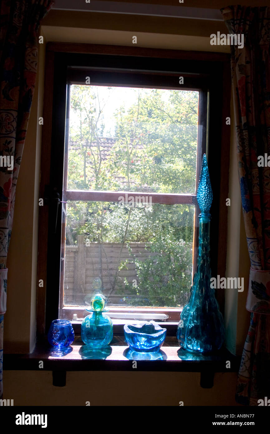 Window sill ornaments hires stock photography and images Alamy