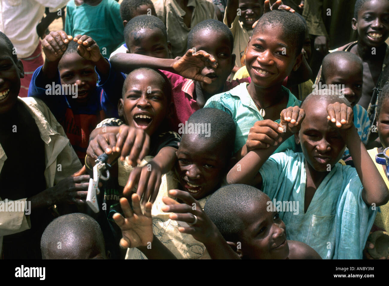 African children smiling hi-res stock photography and images - Alamy